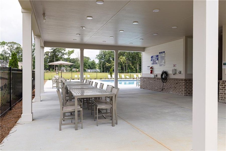 Exterior details and patio area of a home in Riverside Ridge, Lawrenceville (Image 3).