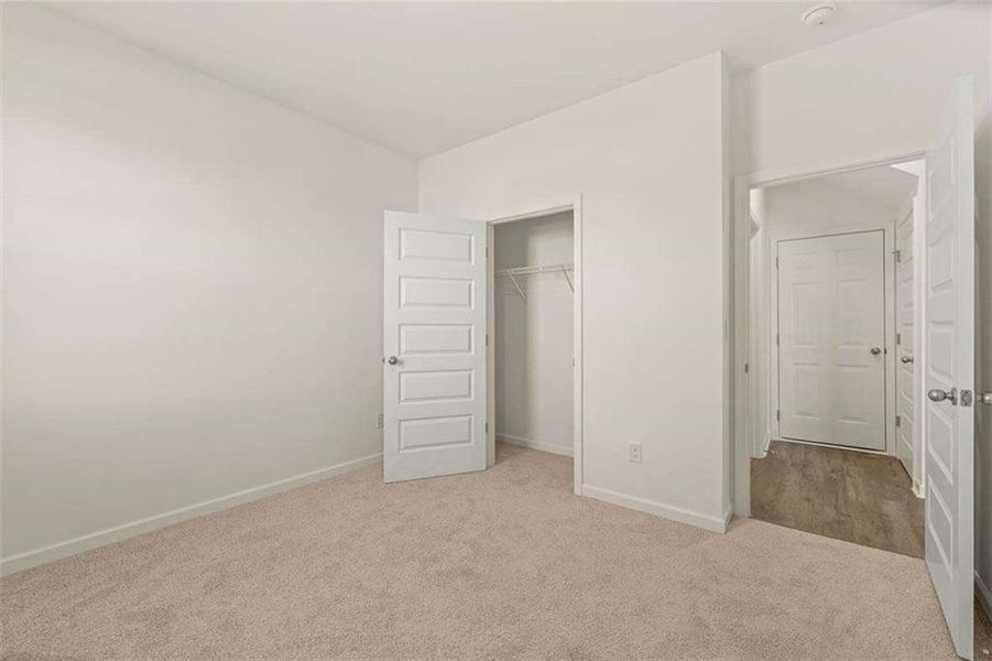 Spacious, unfurnished interior of a new home in Oakchase at Hampton, Hampton (Image 17).