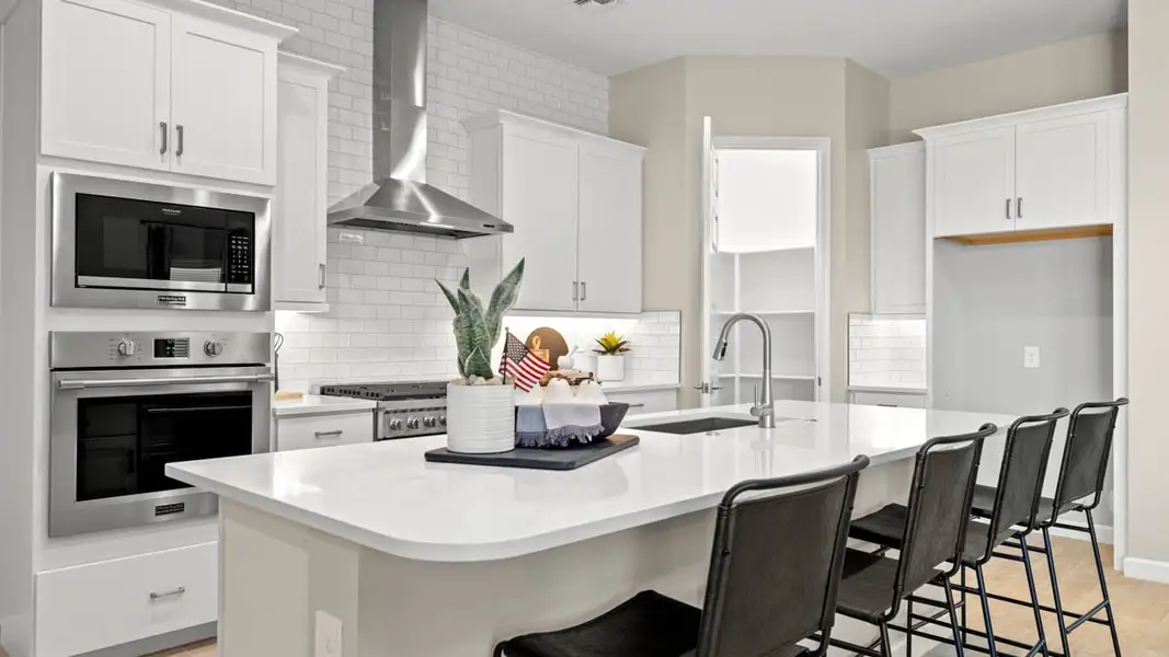 Furnished interior view inside a new home in Aloravita, Peoria (Image 14).