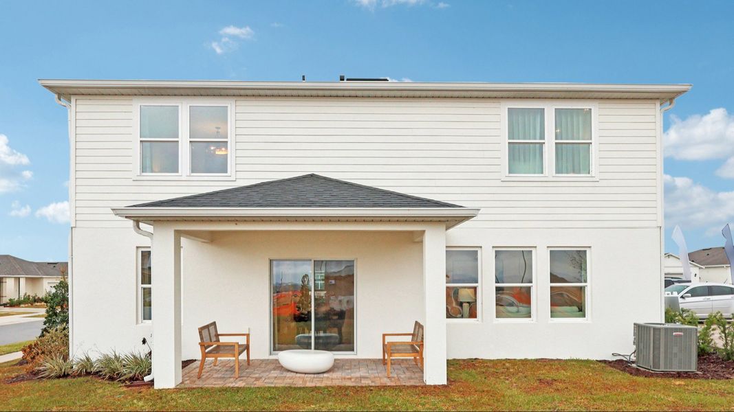 Exterior details and patio area of a home in Hamilton Bluff, Haines City (Image 2). Exterior details and patio area of a home in Hamilton Bluff, Haines City (Image 2).