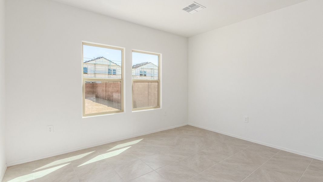 Spacious, unfurnished interior of a new home in Coronet at Gladden Farms, Marana (Image 13).