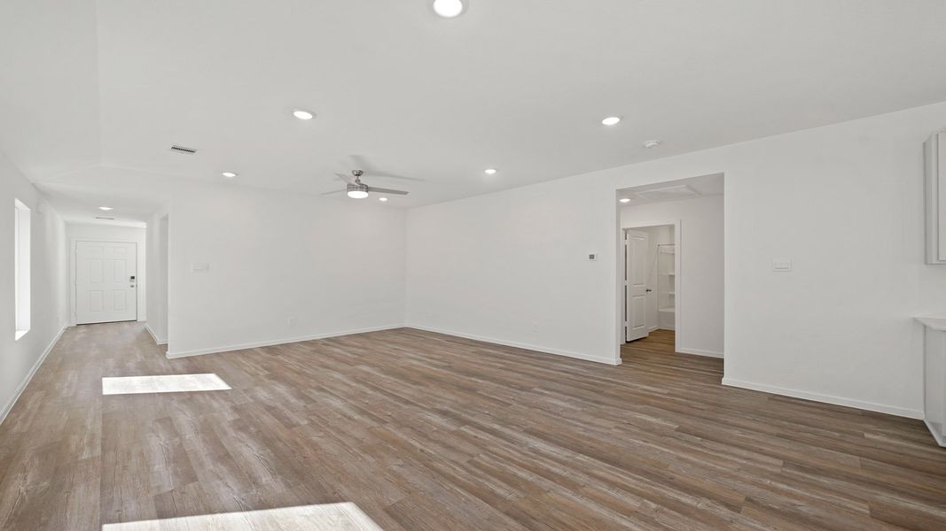 Spacious, unfurnished interior of a new home in Cypress Green, Hockley (Image 16). Spacious, unfurnished interior of a new home in Cypress Green, Hockley (Image 16).