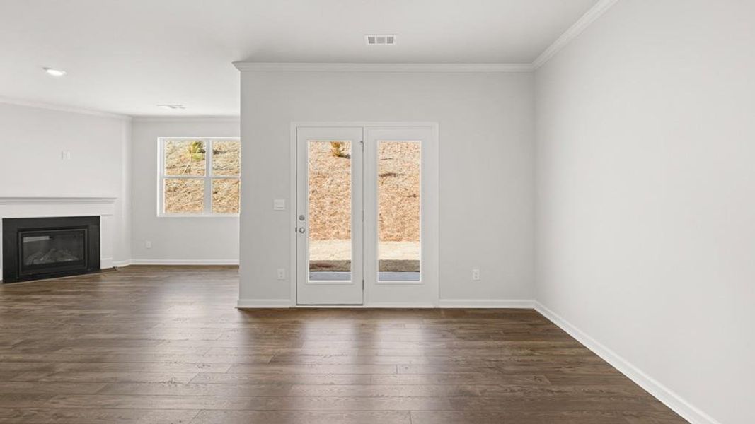 Spacious, unfurnished interior of a new home in Parkside at Carter Grove, Cartersville (Image 29).