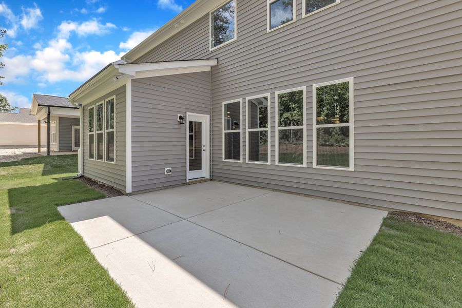 Image 122 representing the The Hampton by RobuckHomes in Kennebec Crossing, Angier, NC. Image 122 representing the The Hampton by RobuckHomes in Kennebec Crossing, Angier, NC.