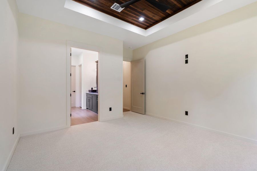 Spacious, unfurnished interior of a new home in , Livingston (Image 21).