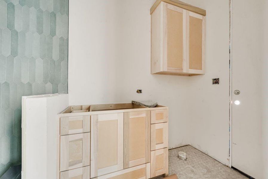 3rd bedrooms ensuite bathroom with future pool access.