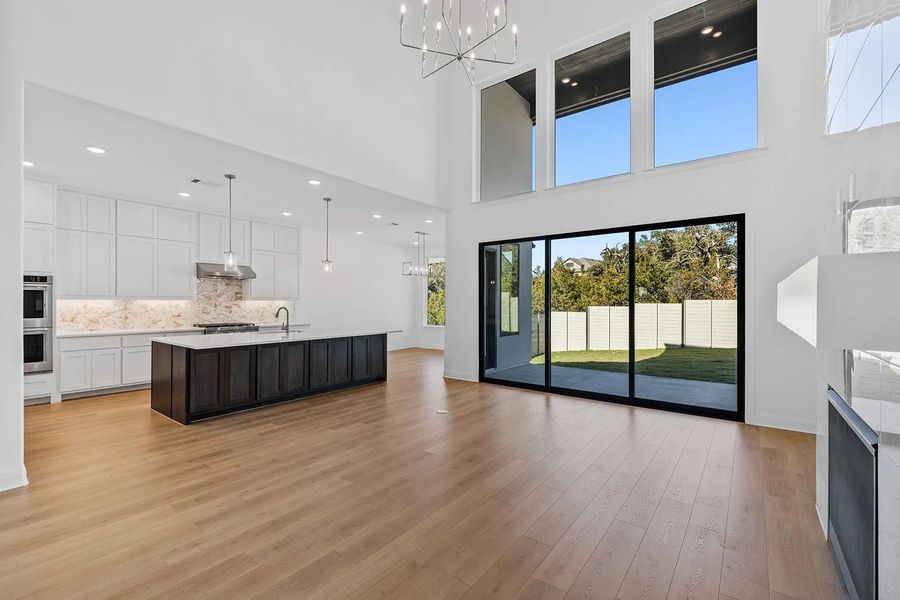 Spacious, unfurnished interior of a new home in Wolf Ranch West Bend - 60', Georgetown (Image 21).