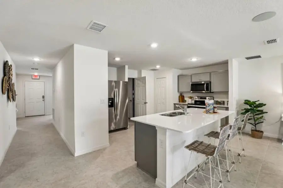 Furnished interior view inside a new home in Cape Coral, Cape Coral (Image 4).