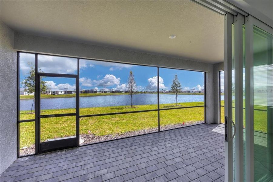 Exterior details and patio area of a home in , Port Charlotte (Image 20).