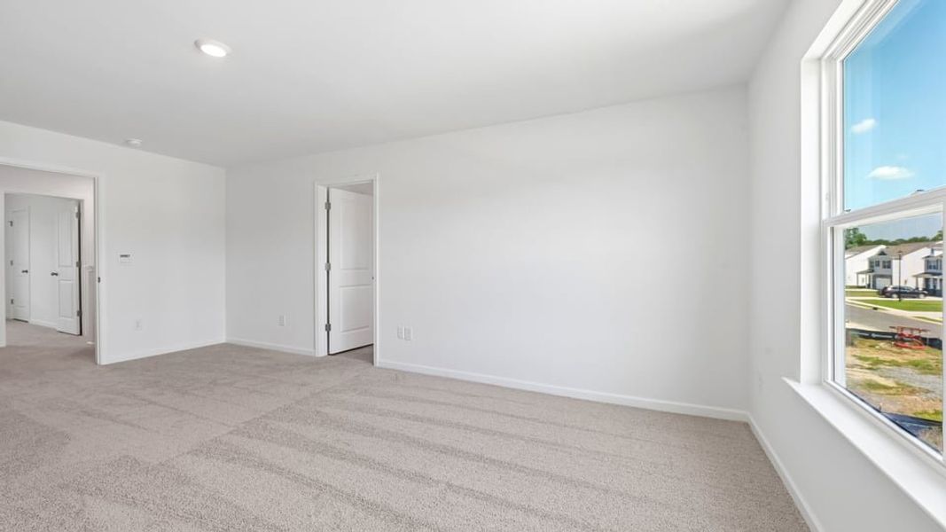 Spacious, unfurnished interior of a new home in Shahbain Reserve, Raeford (Image 41). Spacious, unfurnished interior of a new home in Shahbain Reserve, Raeford (Image 41).