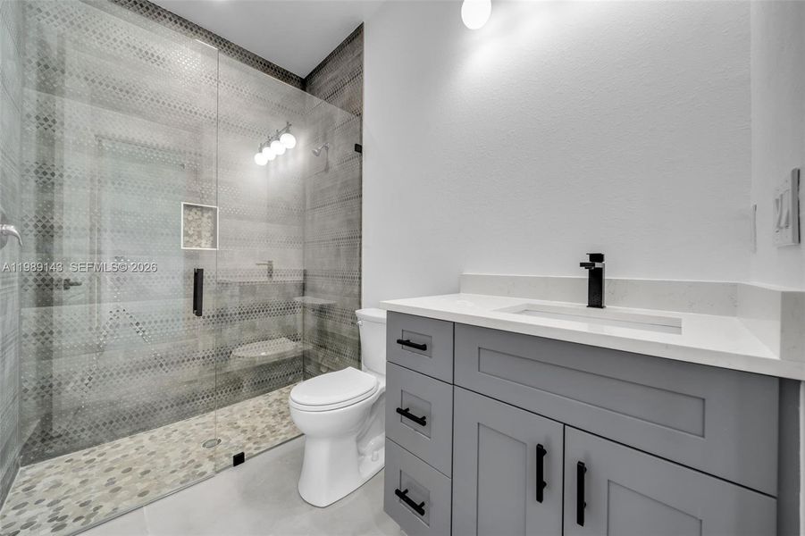 Furnished interior view inside a new home in , Cape Coral (Image 7).