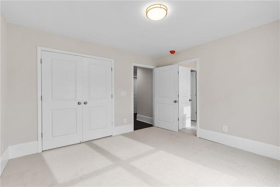 Spacious, unfurnished interior of a new home in , Covington (Image 25).