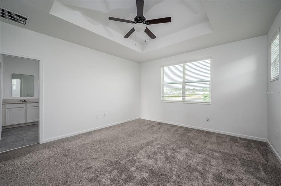 Spacious, unfurnished interior of a new home in , Davenport (Image 22).