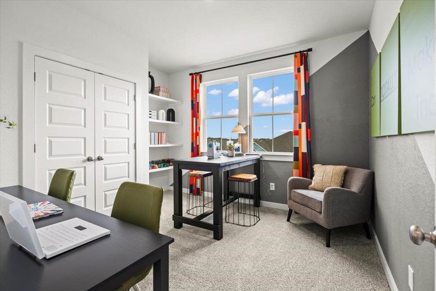 Furnished interior view inside a new home in Meyer Ranch, New Braunfels (Image 49).