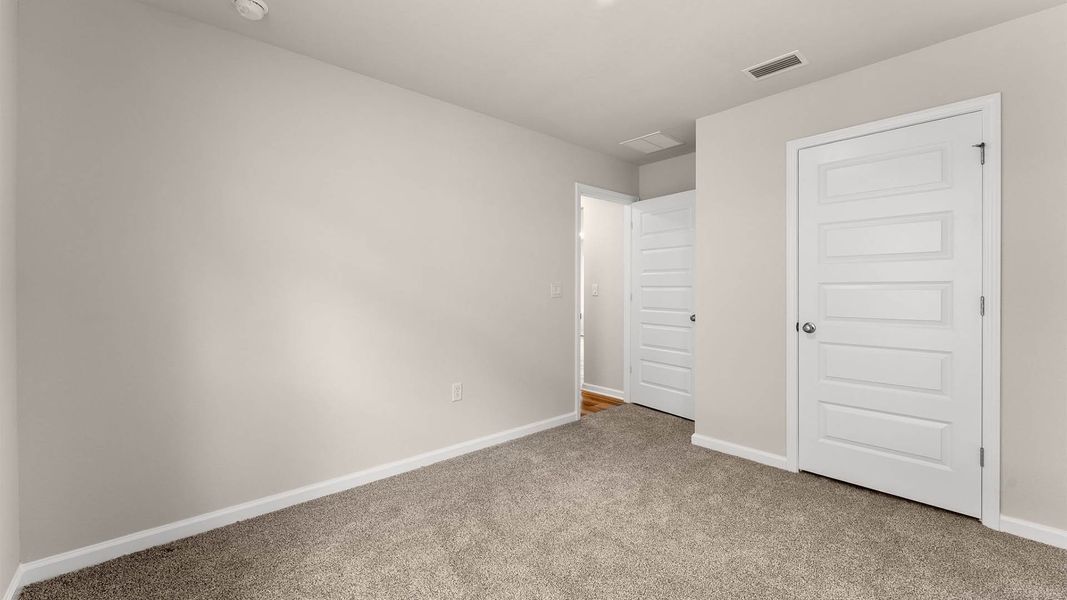 Spacious, unfurnished interior of a new home in Chateau Nemours, Port Saint Joe (Image 29).