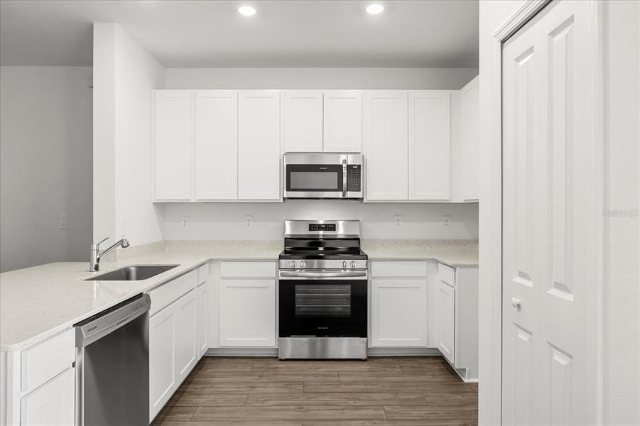Furnished interior view inside a new home in , Ocala (Image 9).
