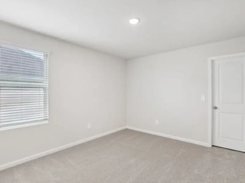 Spacious, unfurnished interior of a new home in Oakwood, Mebane (Image 15).