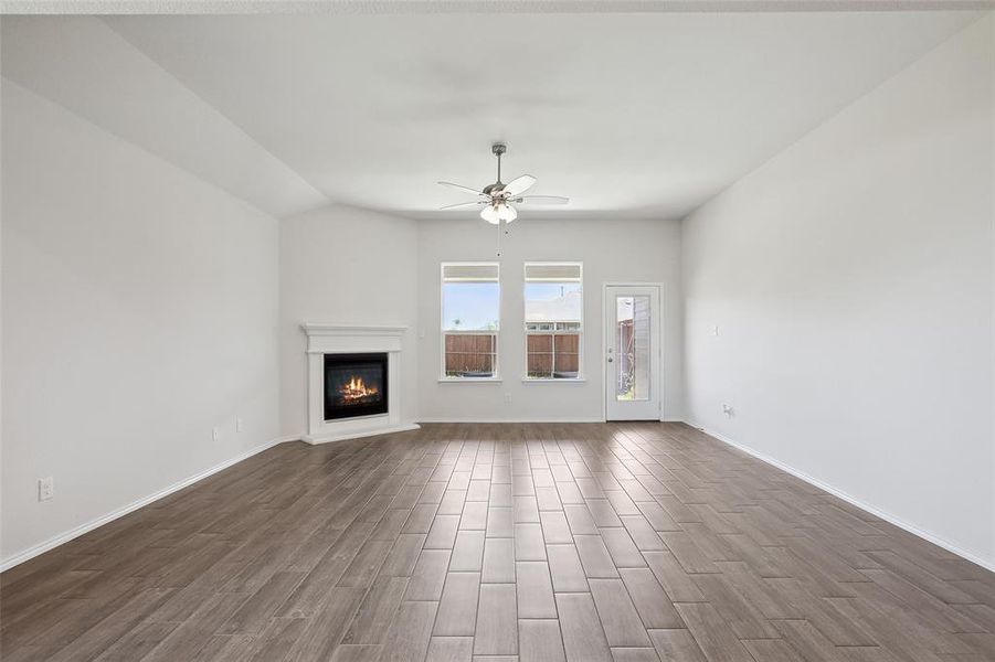 Spacious, unfurnished interior of a new home in , Crandall (Image 33).