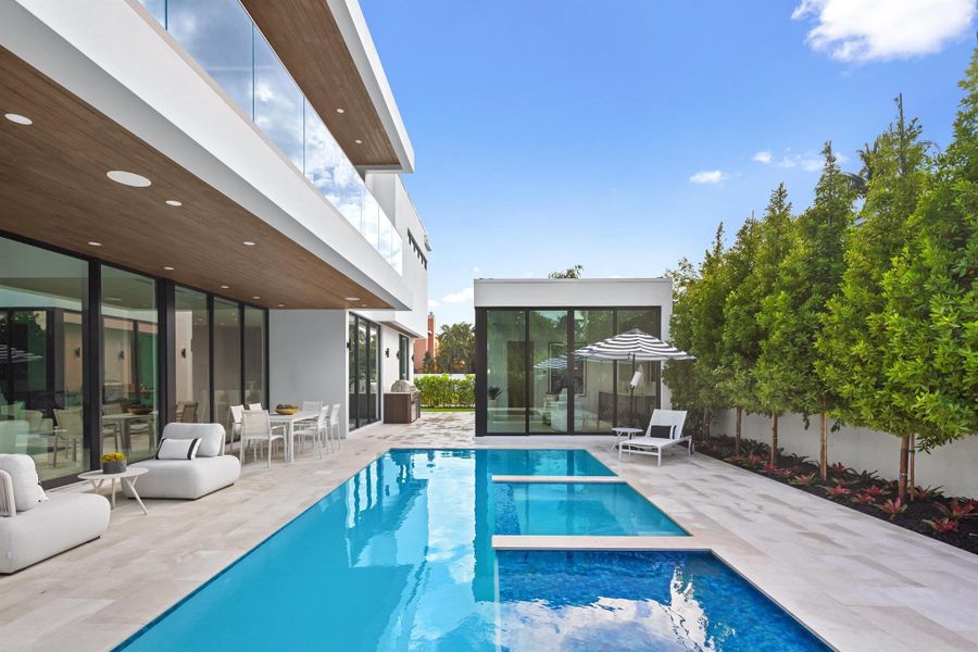 Exterior details and patio area of a home in , Boca Raton (Image 43).