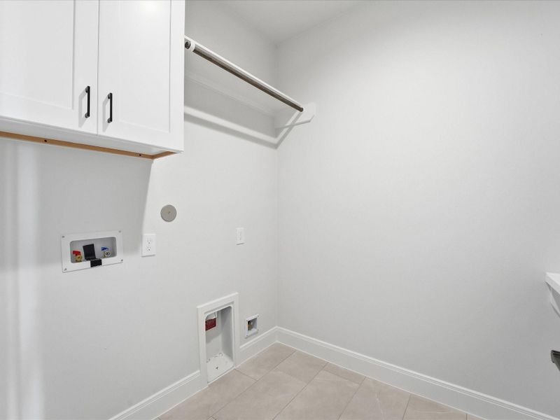 Spacious, unfurnished interior of a new home in Uptown District, Houston (Image 20).