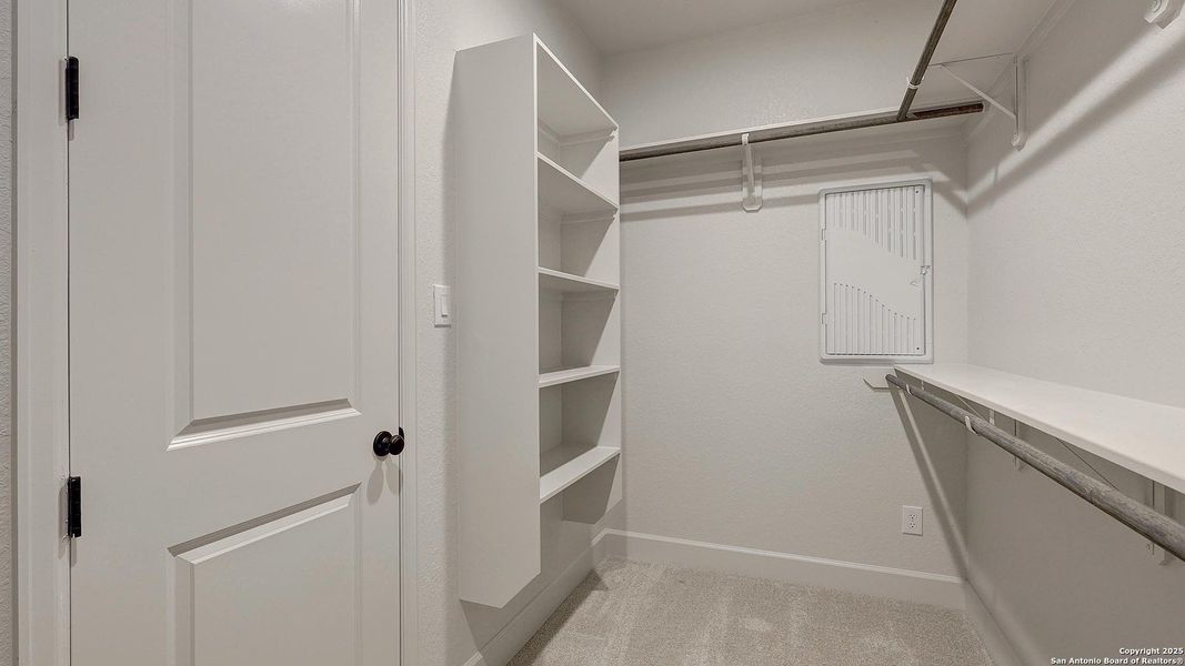 Furnished interior view inside a new home in Esperanza 50', Boerne (Image 13).