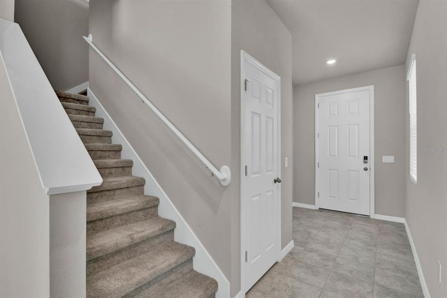 Spacious, unfurnished interior of a new home in , Clermont (Image 23).