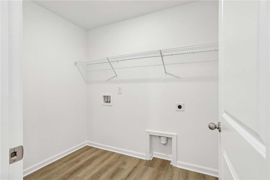 Spacious, unfurnished interior of a new home in Langston Reserve, Cartersville (Image 11).