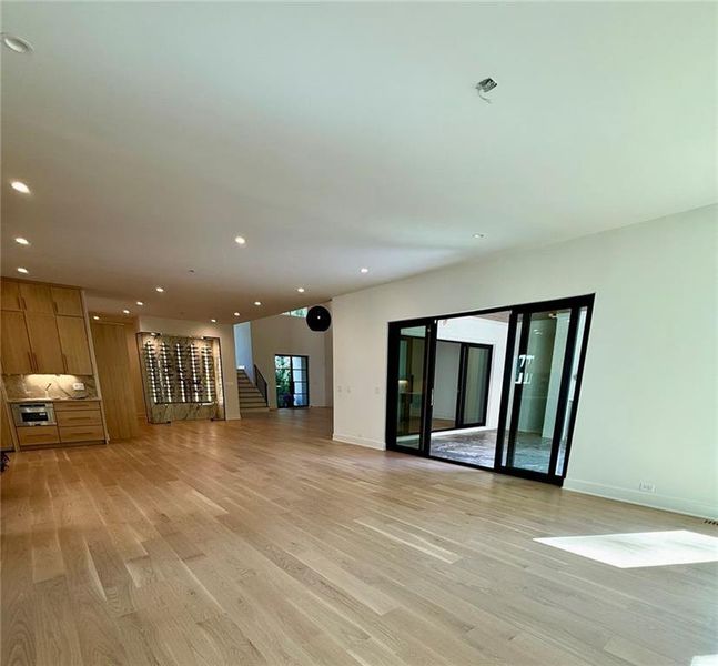 Spacious, unfurnished interior of a new home in , Sandy Springs (Image 41).