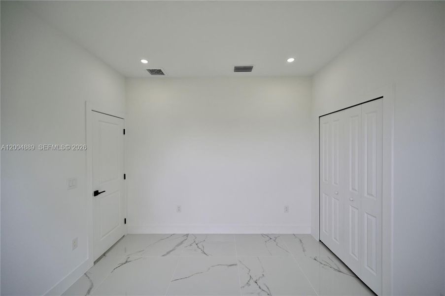 Spacious, unfurnished interior of a new home in , Lehigh Acres (Image 46).