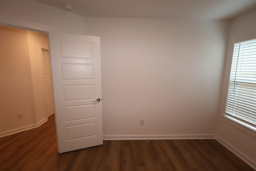Spacious, unfurnished interior of a new home in Summerview, Fulshear (Image 16). Spacious, unfurnished interior of a new home in Summerview, Fulshear (Image 16).