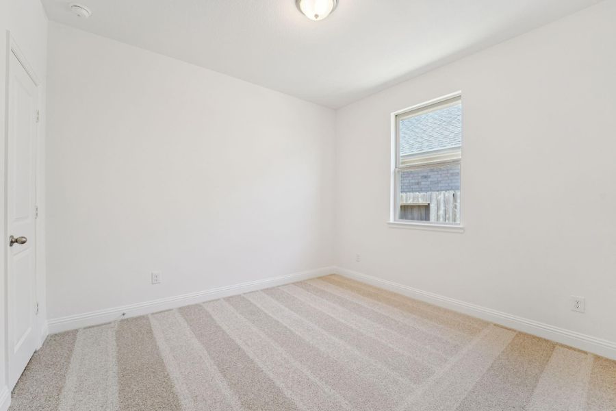 Spacious, unfurnished interior of a new home in Evergreen 40', Conroe (Image 24).