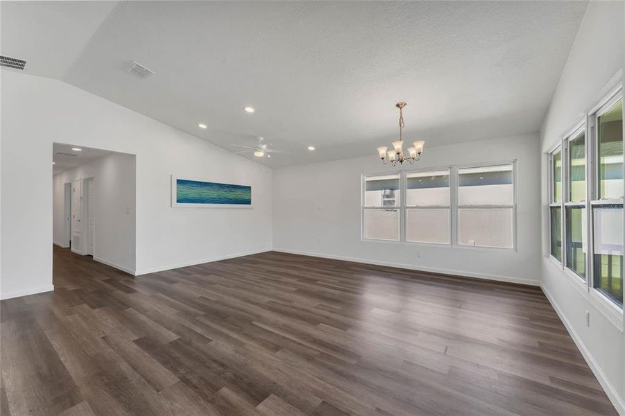 Family Room Abundant W/ Natural Light