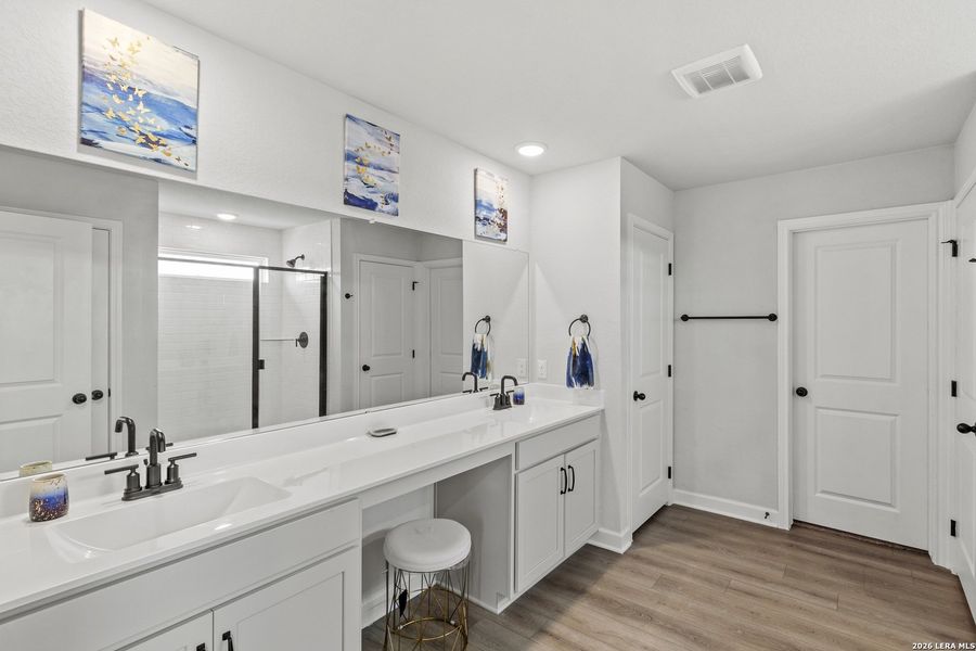 Furnished interior view inside a new home in , Schertz (Image 26). Furnished interior view inside a new home in , Schertz (Image 26).