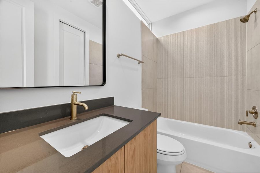 Furnished interior view inside a new home in Middle Street Lofts on the Bayou, Houston (Image 34).