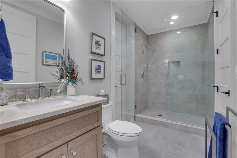 Furnished interior view inside a new home in , Dahlonega (Image 44).