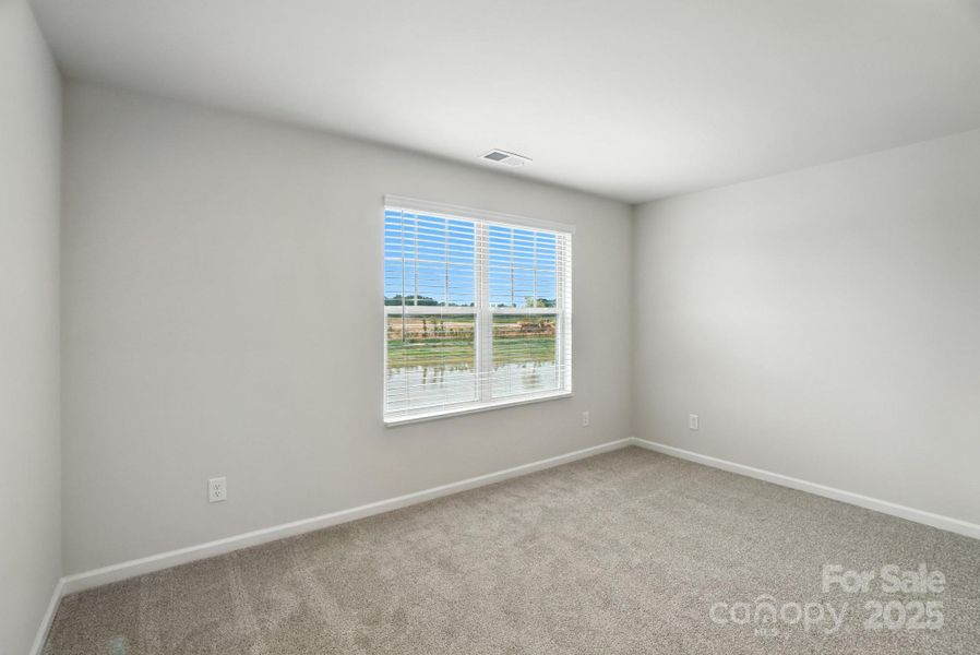 Spacious, unfurnished interior of a new home in Waxhaw Landing, Monroe (Image 22).
