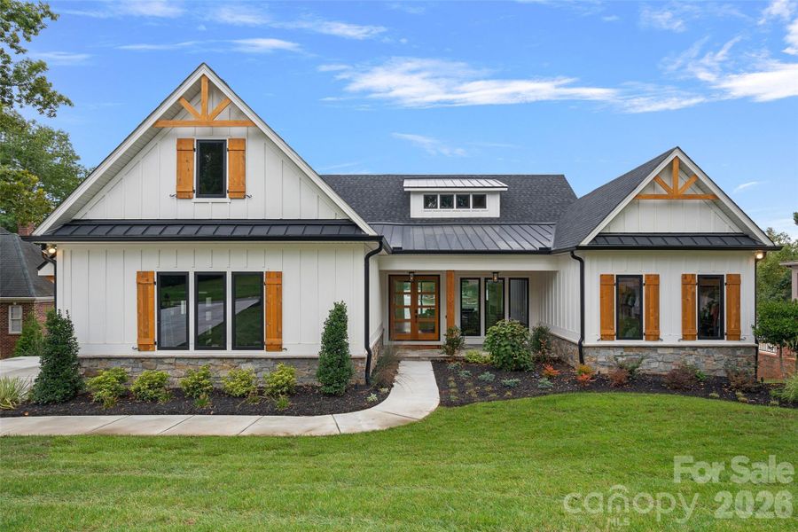 Front exterior of a new home in , Mooresville, NC, highlighting curb appeal (Image 20). Front exterior of a new home in , Mooresville, NC, highlighting curb appeal (Image 20).