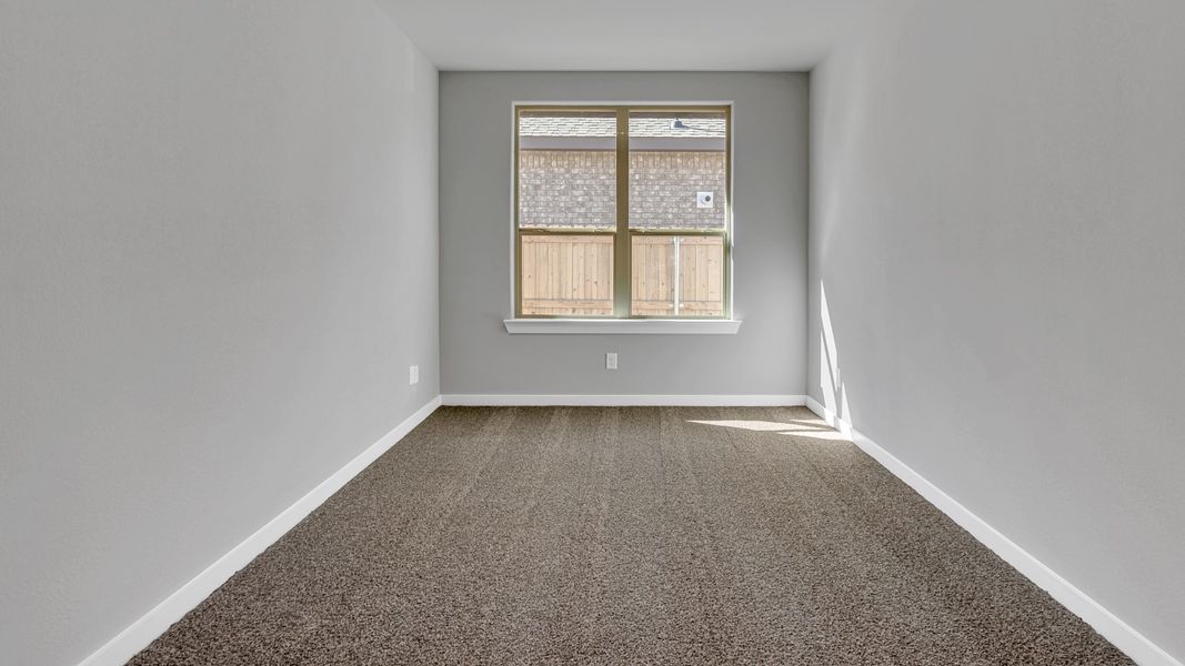 Spacious, unfurnished interior of a new home in Northwest Passage, Midland (Image 16). Spacious, unfurnished interior of a new home in Northwest Passage, Midland (Image 16).