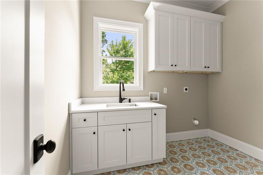 Furnished interior view inside a new home in , Gainesville (Image 9).