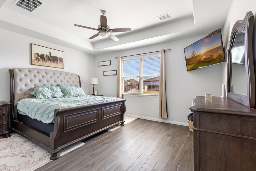 Furnished interior view inside a new home in Granger Pines, Conroe (Image 9).