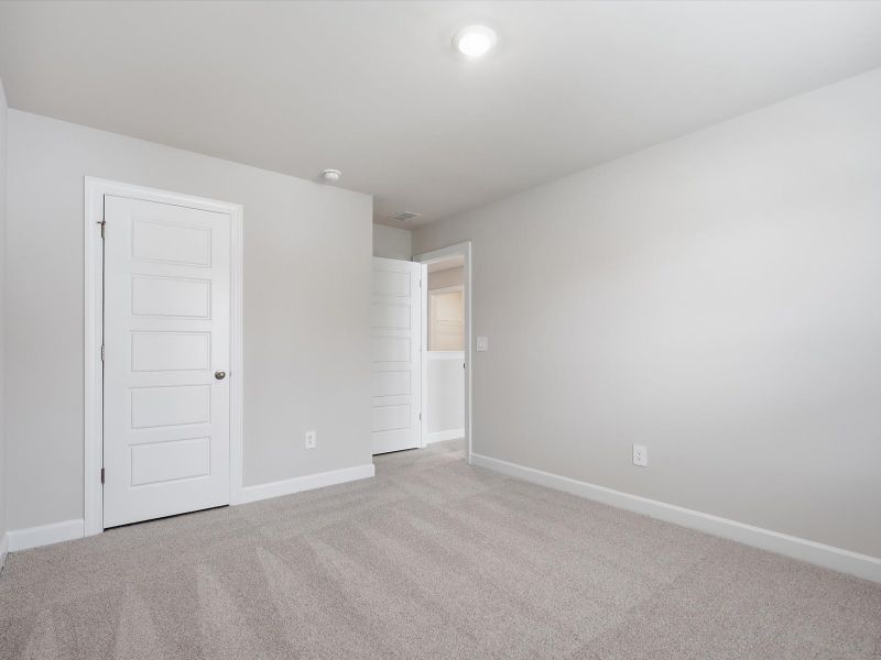 Spacious, unfurnished interior of a new home in Collier Ridge, Moore (Image 16). Spacious, unfurnished interior of a new home in Collier Ridge, Moore (Image 16).
