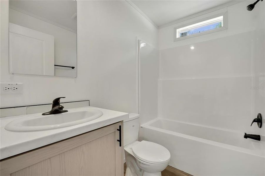 Close-up of interior finishes inside a home in , Homosassa (Image 10).