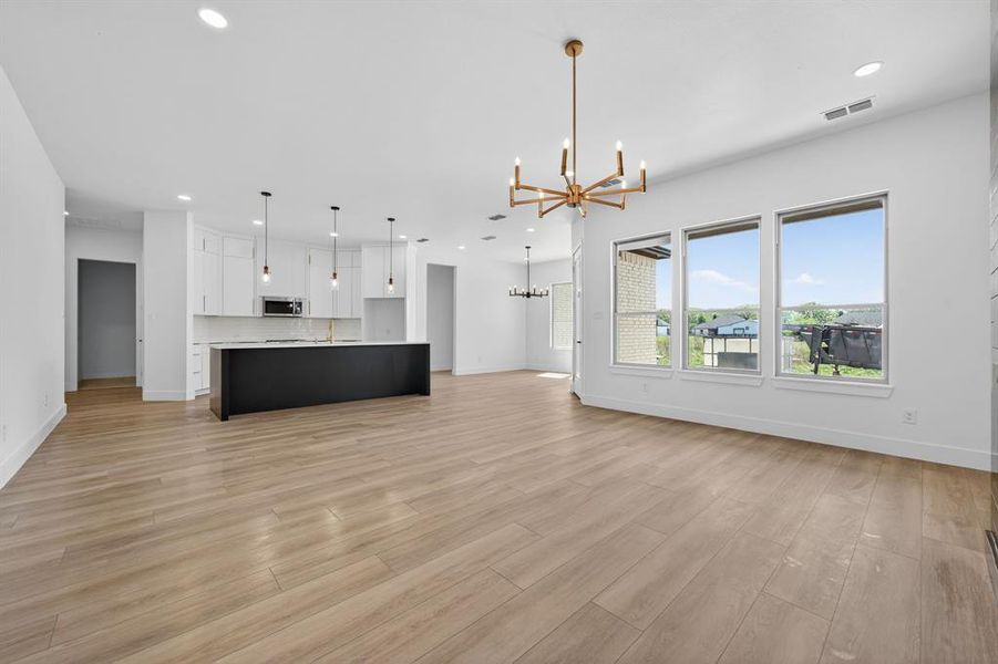 Spacious, unfurnished interior of a new home in , Lone Oak (Image 28).