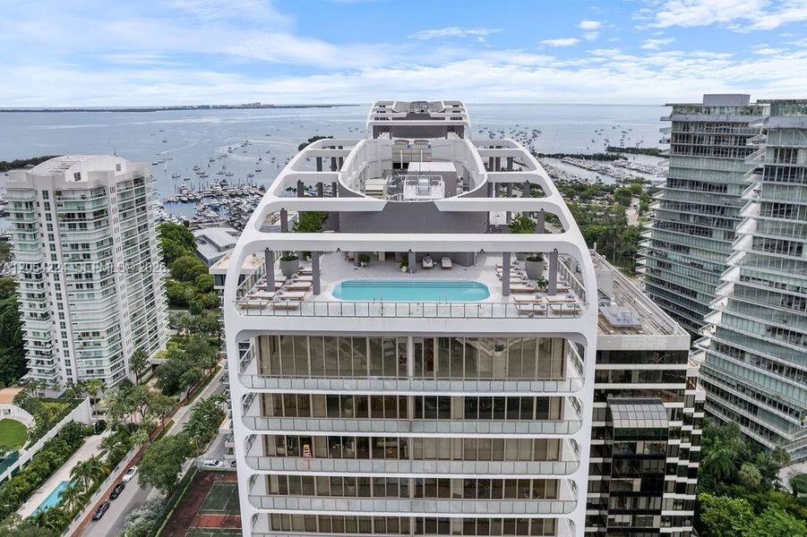 Condo located in Miami, FL showcasing its design and architecture (Image 21). Condo located in Miami, FL showcasing its design and architecture (Image 21).
