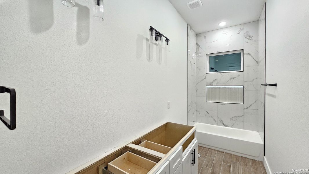 In-progress construction of a new home in , La Vernia, TX (Image 33).