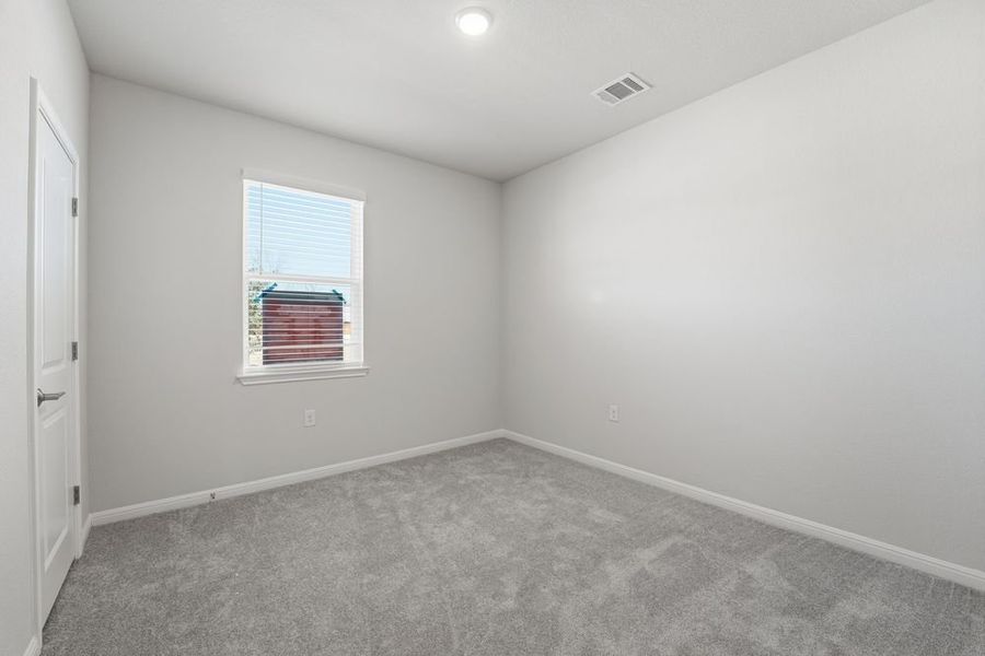 Spacious, unfurnished interior of a new home in Lisso, Pflugerville (Image 21).
