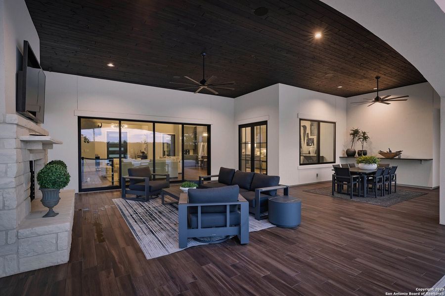 Community amenities in , Fredericksburg (Image 35). Community amenities in , Fredericksburg (Image 35).