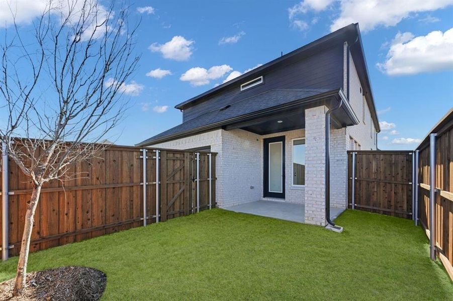 1621 Barnwood Road ~ Ready Now!