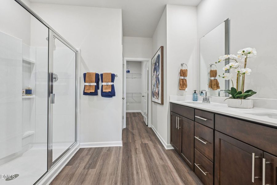 26-web-or-mls-Raleigh - River Glen - 64