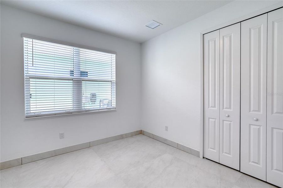 Spacious, unfurnished interior of a new home in , Daytona Beach (Image 23).